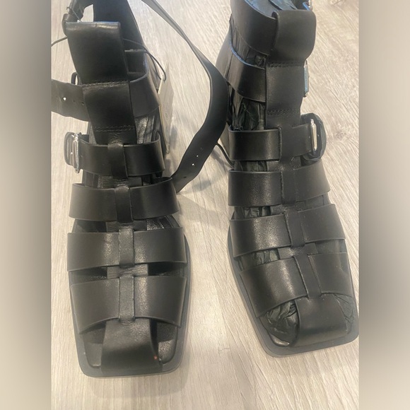Zara Heeled Leather Cage Sandals - Picture 11 of 12